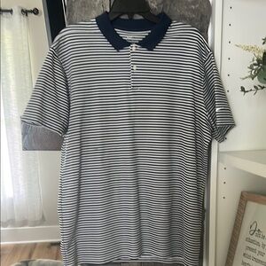 Nike Men's Black and White Striped Polo Shirt